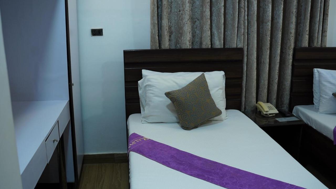Hilton Bayview Lnn 호텔 카라치 외부 사진